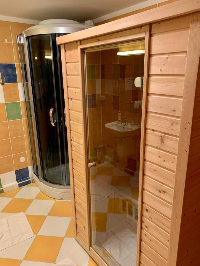 Hotel Loucky Litvinov Ngoại thất bức ảnh